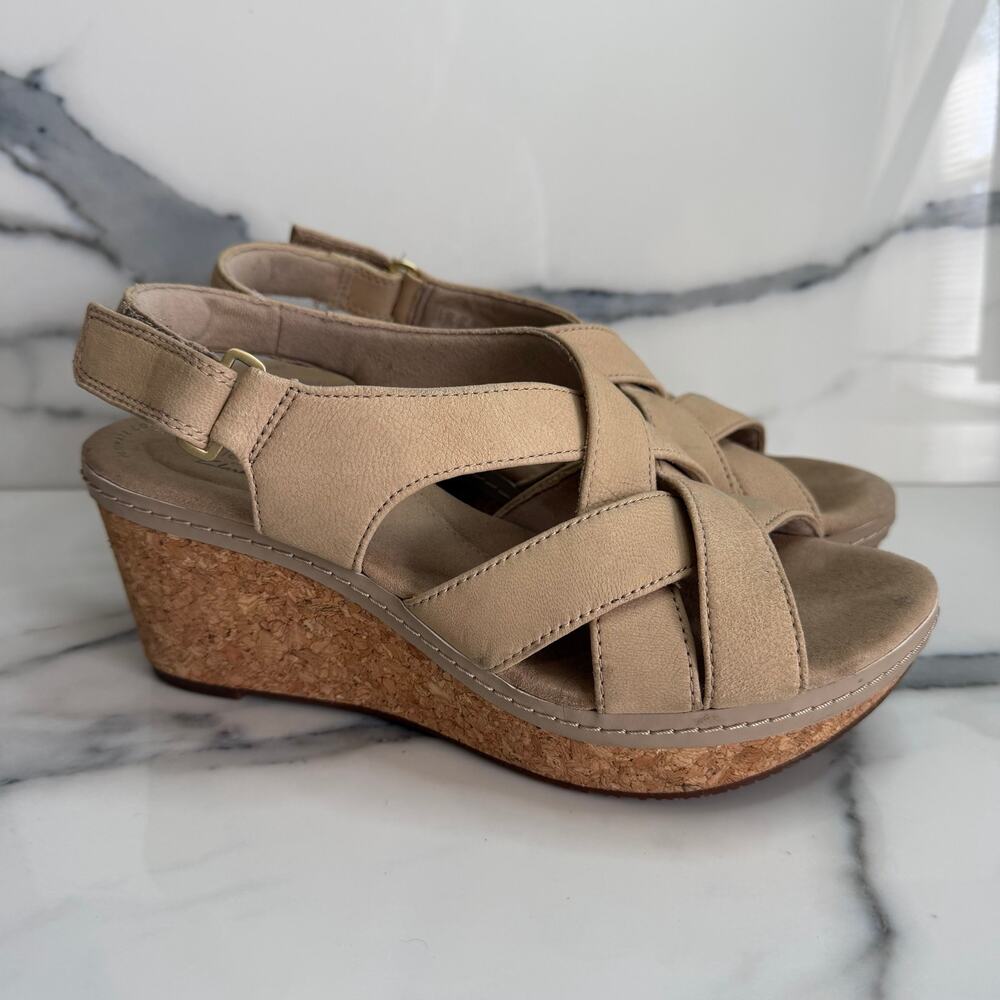Clarks Womens Neutral Beige Hook Loop Slingback Cork Wedge Sandals Sz 8.5 Casual
